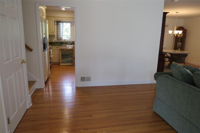 168 Fremont St in Harrison, NY - Building Photo - Building Photo