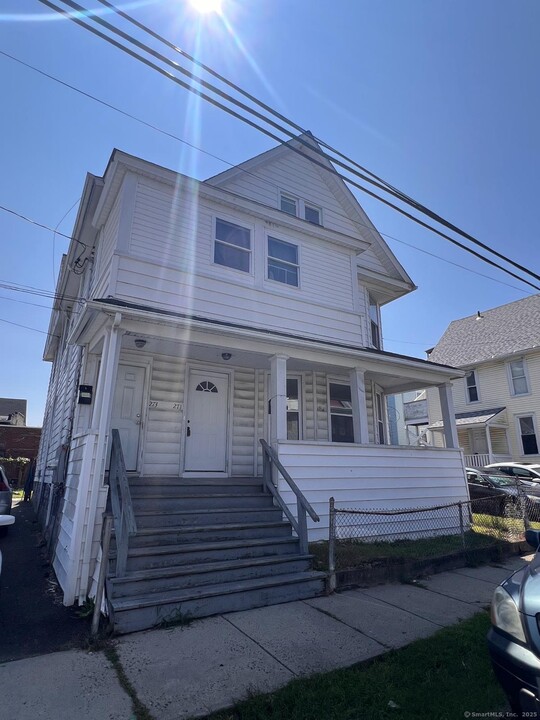 271 Frank St in Bridgeport, CT - Building Photo