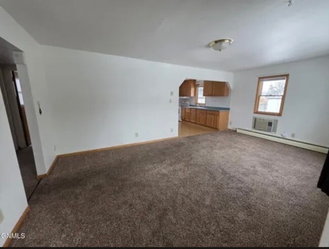 911 N 15th St in Bismarck, ND - Building Photo - Building Photo