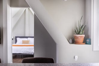 225 E Michigan St in Milwaukee, WI - Foto de edificio - Building Photo