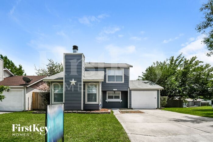 1700 Scottsdale Dr in Arlington, TX - Building Photo