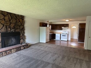144 Stillwater Ln in Billings, MT - Building Photo - Building Photo