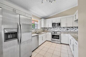 1410 Congressional Way in Deerfield Beach, FL - Building Photo - Building Photo