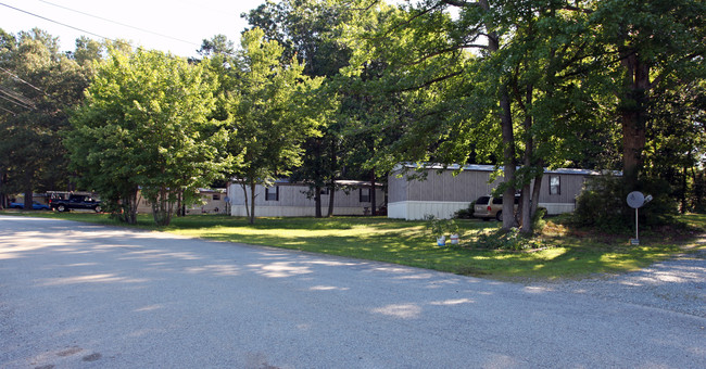 Orange Mobile Home Estates in Hillsborough, NC - Foto de edificio - Building Photo