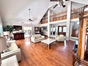 313 Linden Ln in Laredo, TX - Building Photo - Building Photo