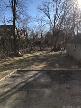 18 Bradley Pl in Stamford, CT - Building Photo - Building Photo