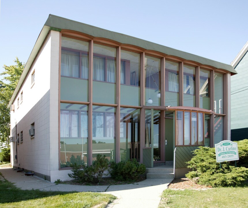 3445 E Plankinton Ave in Cudahy, WI - Foto de edificio