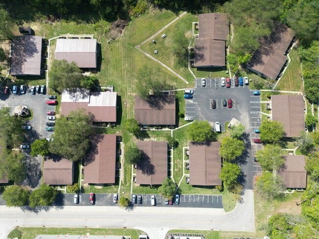 Amelia Court Apartments