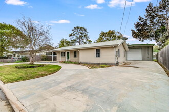 508 Juarez St in New Iberia, LA - Foto de edificio - Building Photo