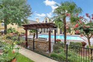 Legacy at Westchase in Houston, TX - Building Photo