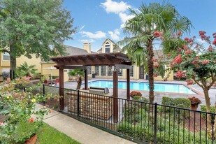 Legacy at Westchase Apartments