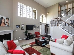 10S410 Carrington Cir in Willowbrook, IL - Building Photo - Building Photo
