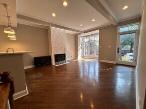 2506 N Greenview Ave in Chicago, IL - Building Photo - Building Photo