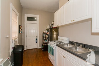 1016 W Fry St, Unit 1R in Chicago, IL - Building Photo - Building Photo