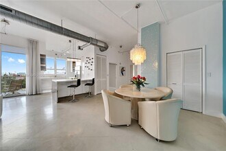 2001 Biscayne Blvd, Unit 2520 in Miami, FL - Building Photo - Building Photo