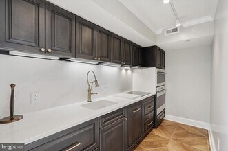 701 Pennsylvania Ave NW in Washington, DC - Building Photo - Building Photo