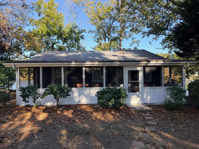 property at 332 Pinelake Dr