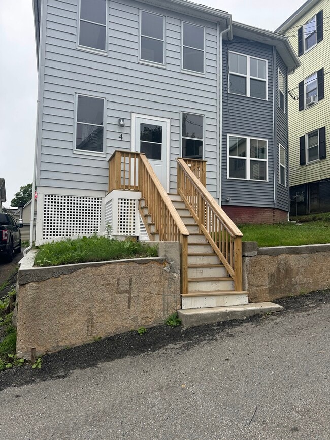 property at 4 Wright St