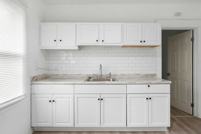 10413 Mt Auburn Ave in Cleveland, OH - Building Photo - Building Photo