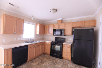 4267 Dudleys Grant Dr in Winterville, NC - Building Photo - Building Photo
