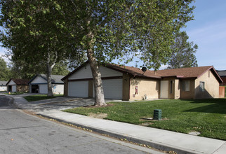 Hemet Meadows in Hemet, CA - Building Photo - Building Photo