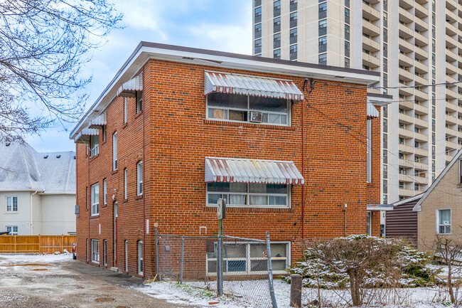 3 Verona Av in Toronto, ON - Building Photo - Building Photo