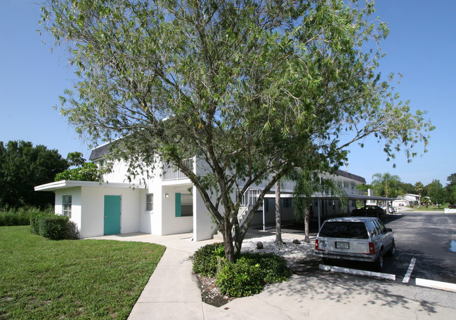 2955 Beneva Rd in Sarasota, FL - Building Photo - Building Photo