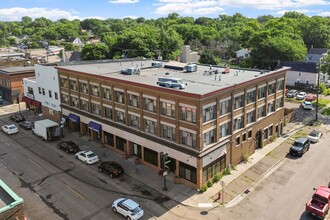 Bluebird Apartments in St. Paul, MN - Building Photo - Primary Photo