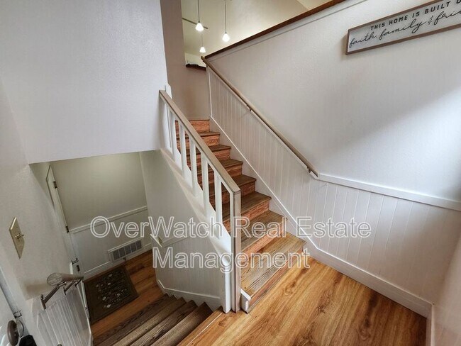 3228 Aquarius Cir in Anchorage, AK - Building Photo - Building Photo