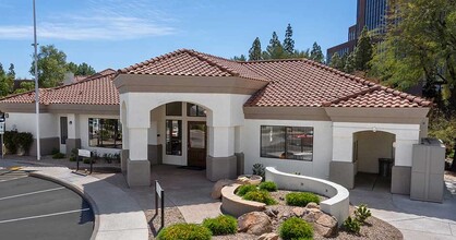 The Enclave Apartment Homes in Tempe, AZ - Foto de edificio - Building Photo