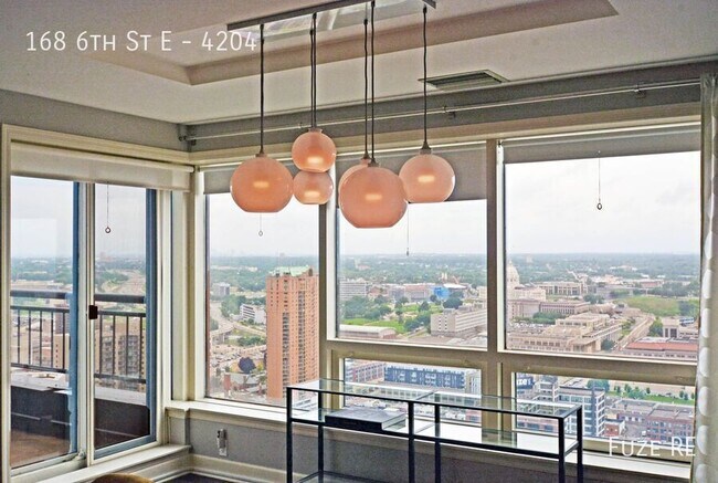 168 6th St E in St. Paul, MN - Building Photo - Building Photo