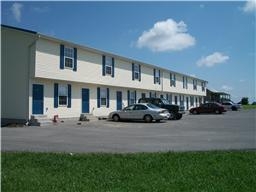 2041 Akersville Rd in Lafayette, TN - Foto de edificio - Building Photo