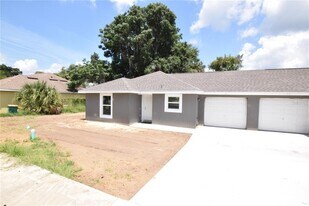 935 E McDonald Ave in Eustis, FL - Building Photo