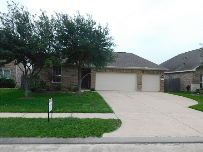 property at 217 Harbor Bend Ln