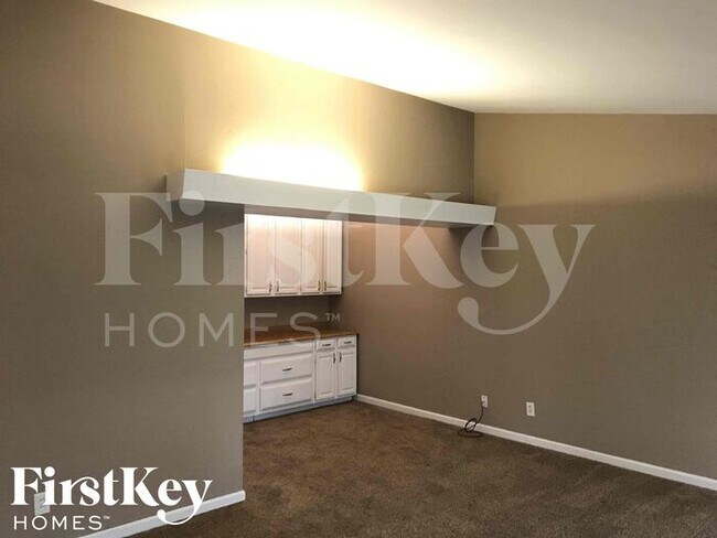 2410 Brook Dr in Florissant, MO - Building Photo - Building Photo