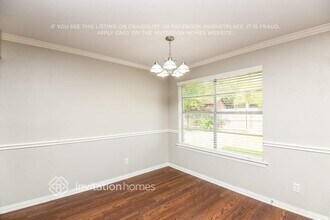 318 SW Murphy Rd in Burleson, TX - Building Photo - Building Photo