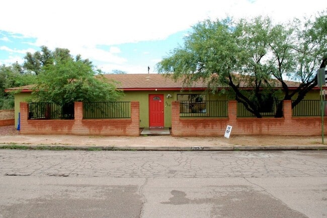 203 S Cherry Ave in Tucson, AZ - Building Photo - Building Photo