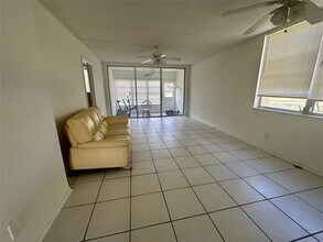 5980 NW 64th Ave in Fort Lauderdale, FL - Building Photo - Building Photo