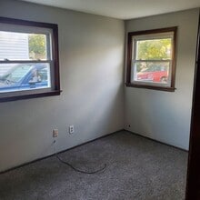3026 Sterling Rd in Lorain, OH - Building Photo - Building Photo