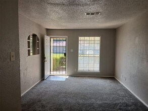 3422 Judge Dupree Dr in Dallas, TX - Building Photo - Building Photo