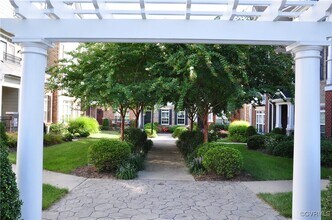 2525 Perch Ln in Glen Allen, VA - Building Photo - Building Photo