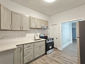 2825 N Taney St in Philadelphia, PA - Building Photo - Building Photo