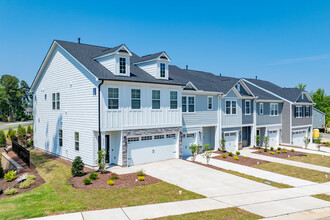 ABODE Alderwood in Apex, NC - Foto de edificio - Building Photo