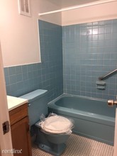 557 Church Ln-Unit -Apt C15 in Philadelphia, PA - Foto de edificio - Building Photo