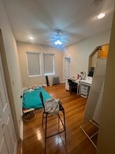 38 Hemenway St, Unit 45 in Boston, MA - Foto de edificio - Building Photo