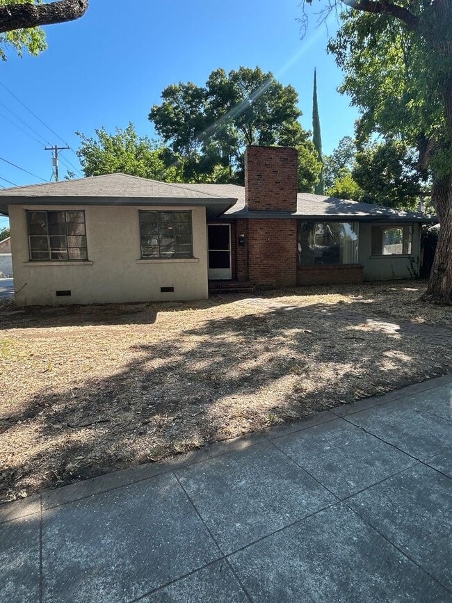 property at 1020 Warner St