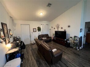 8036 Buttercup Cir in La Belle, FL - Building Photo - Building Photo