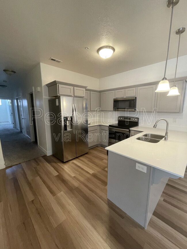 property at 1772 W Terra Vista Ln