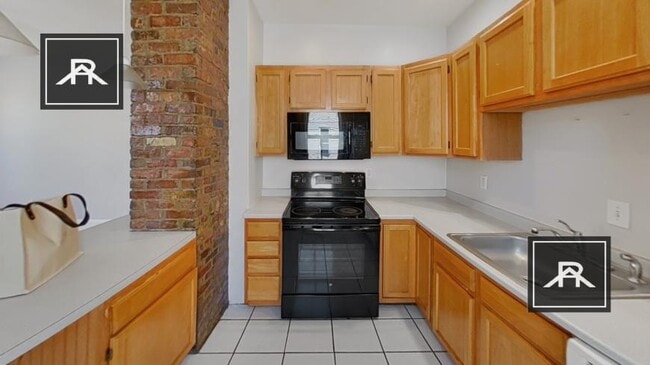 property at 1542 Tremont St