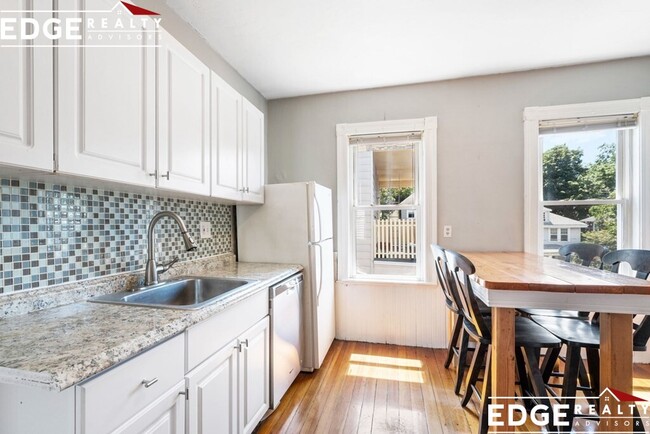 71-73-73 Neponset Ave in Boston, MA - Building Photo - Building Photo